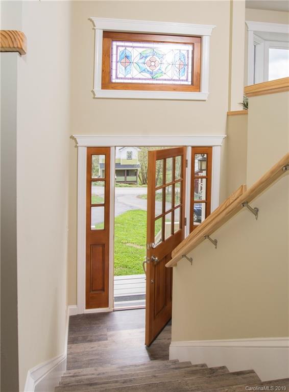 27 Lawndale Avenue Asheville NC 28806