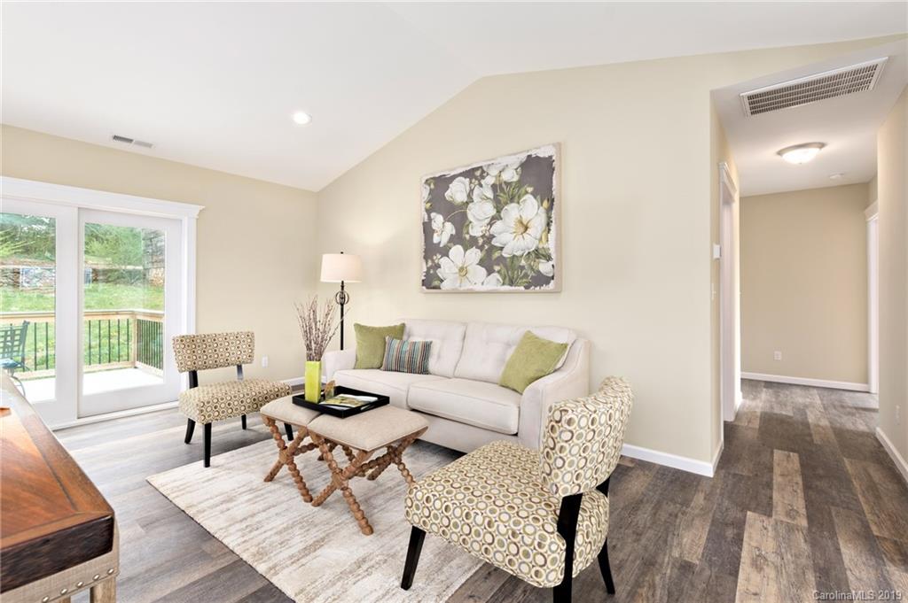 27 Lawndale Avenue Asheville NC 28806