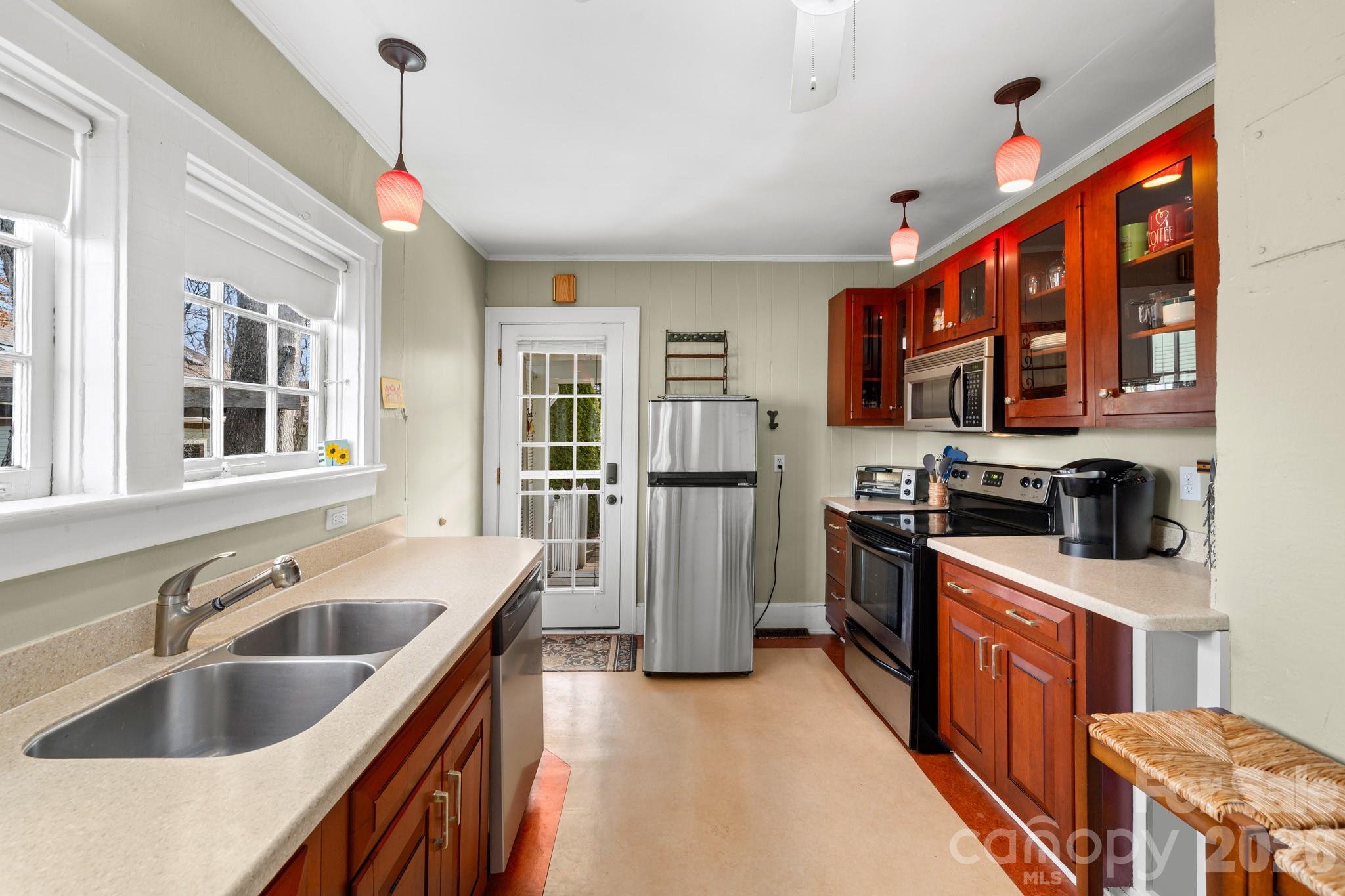 80 W Chestnut Street Asheville NC 28801