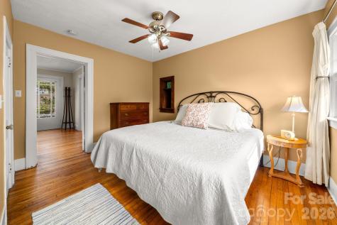 80 W Chestnut Street Asheville NC 28801