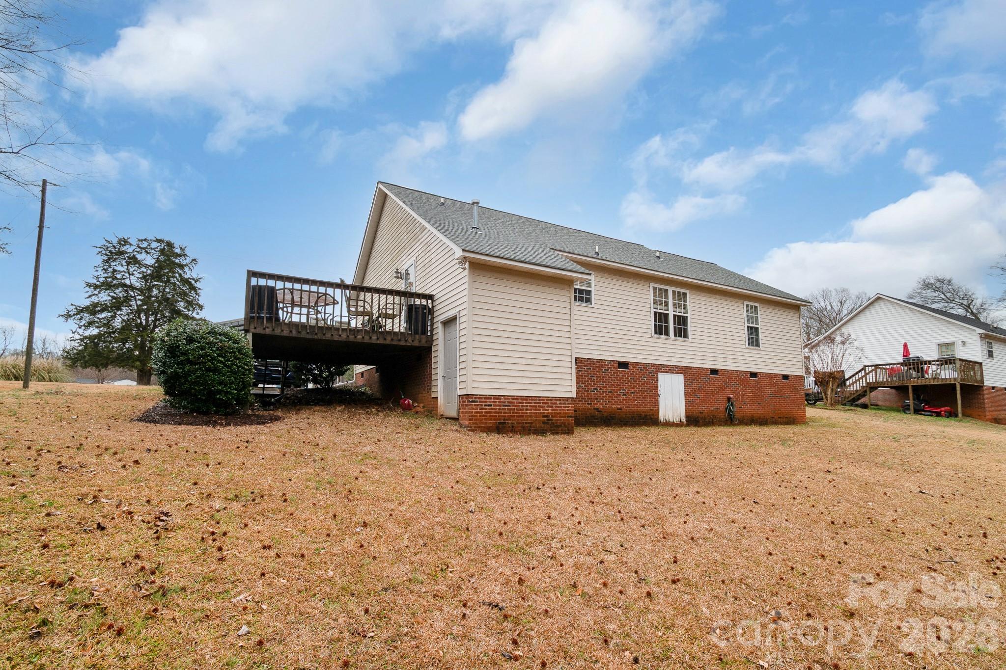 2514 Oxford Circle Lancaster SC 29720