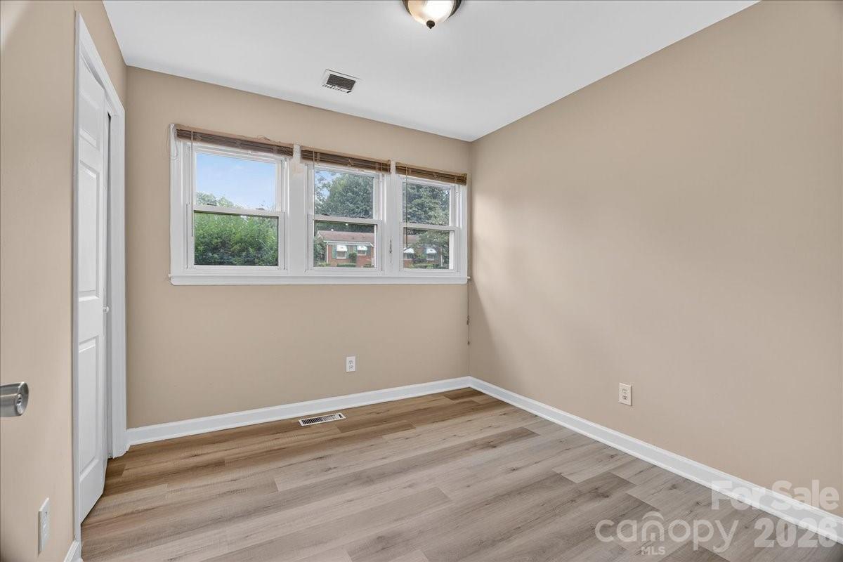 2221 Ludlow Drive Charlotte NC 28216