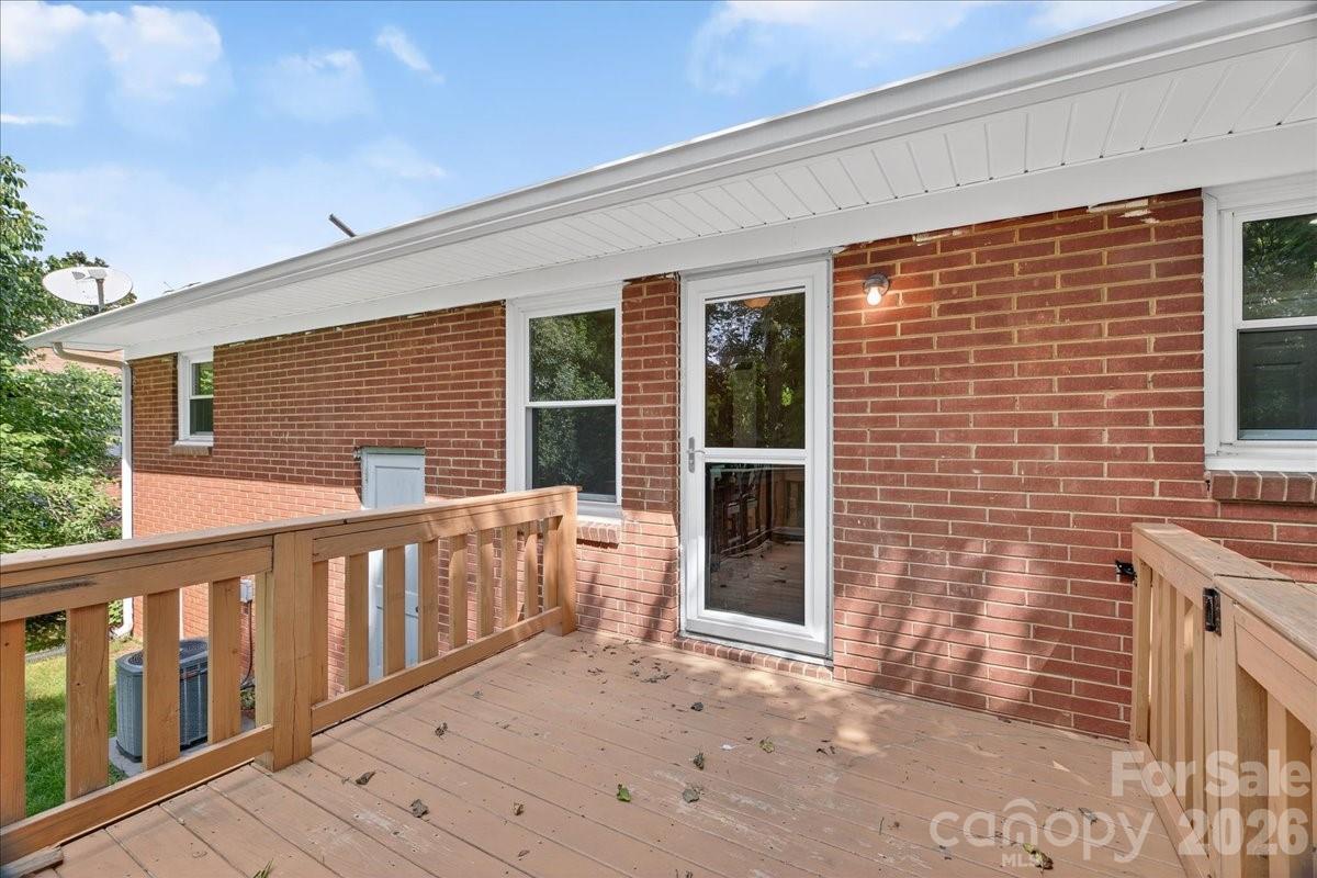 2221 Ludlow Drive Charlotte NC 28216