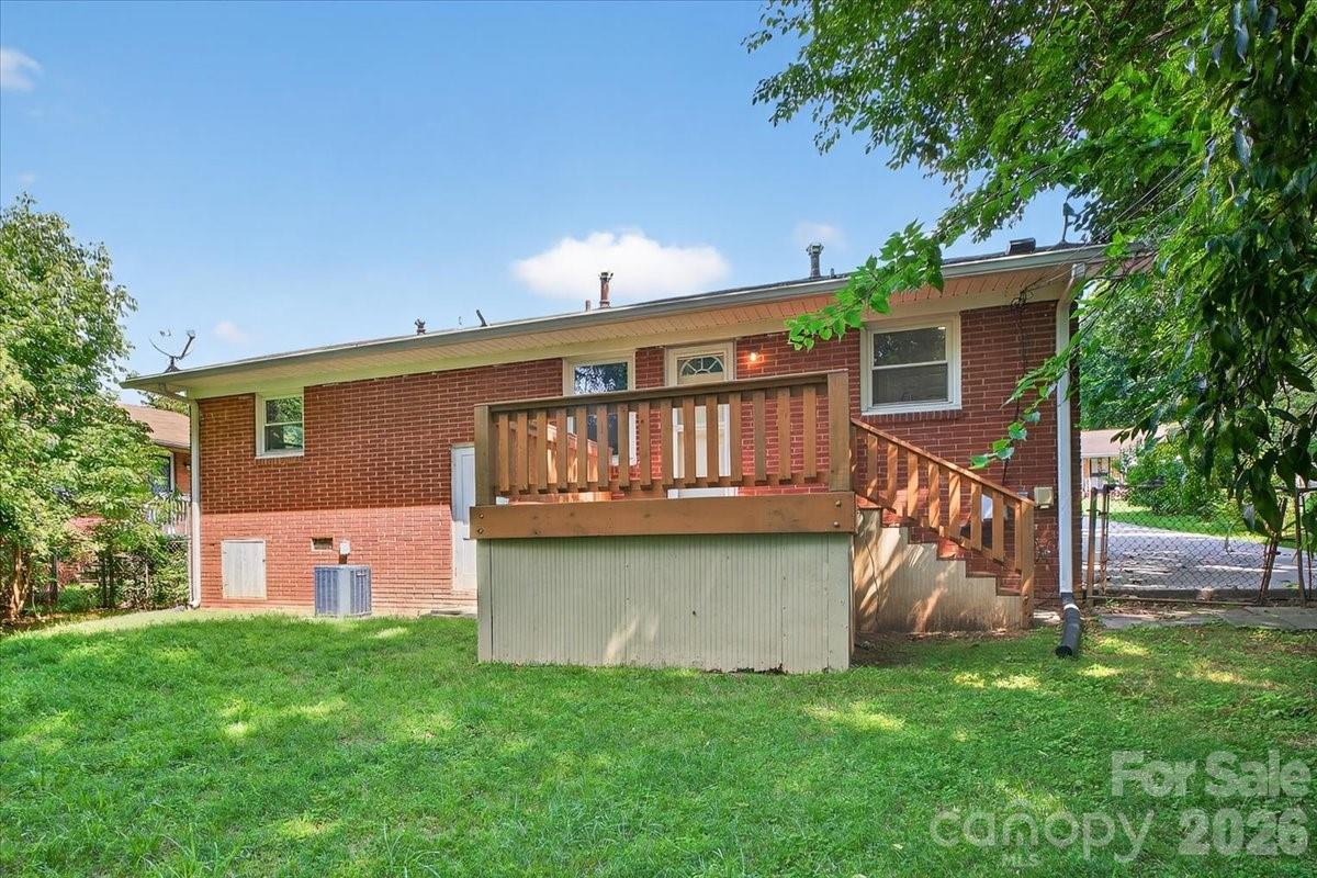 2221 Ludlow Drive Charlotte NC 28216