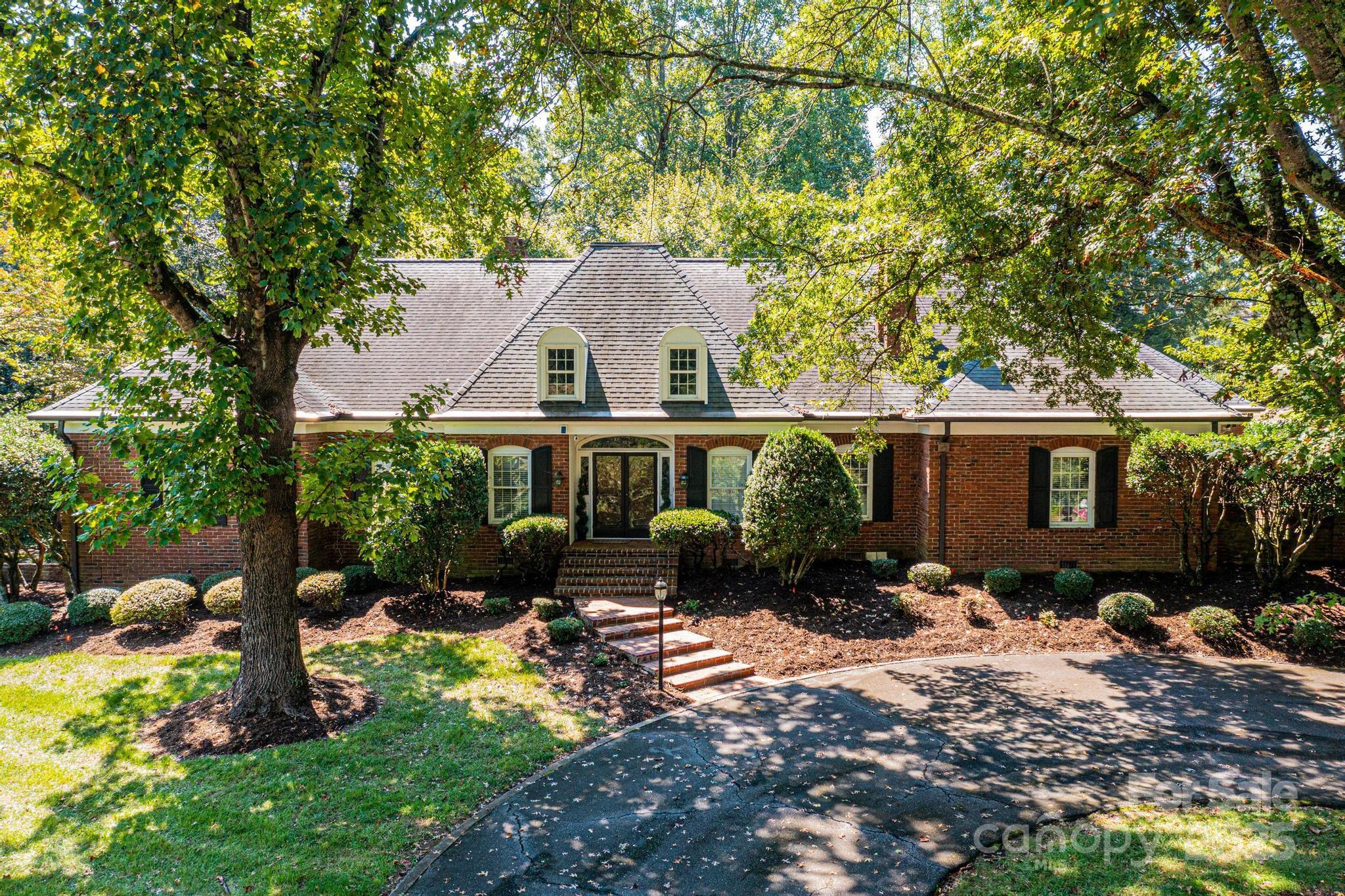 1690 2nd Street NW Hickory NC 28601