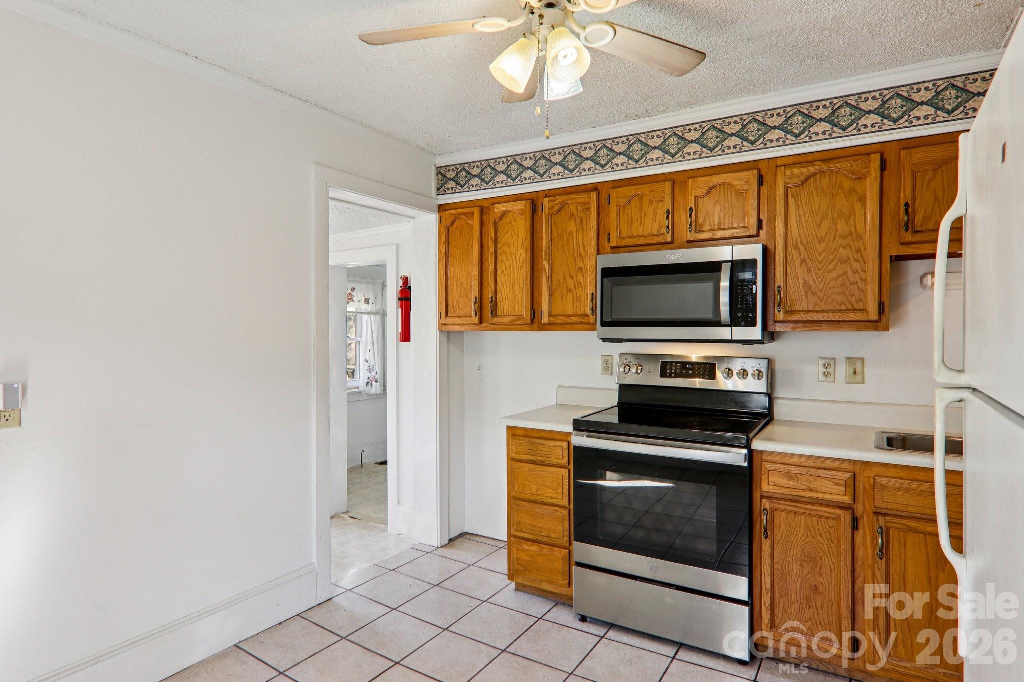 24 Pelzer Street Asheville NC 28804