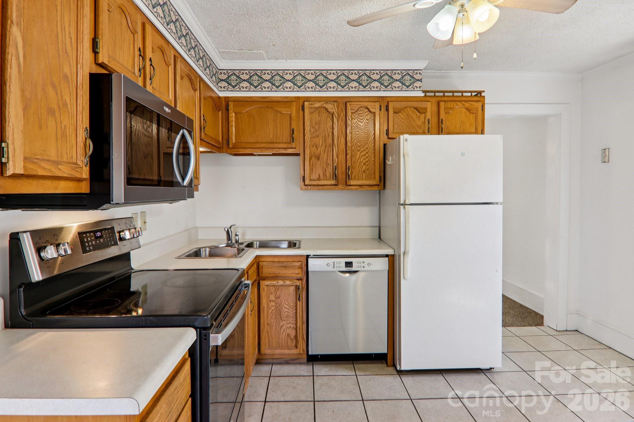 24 Pelzer Street Asheville NC 28804