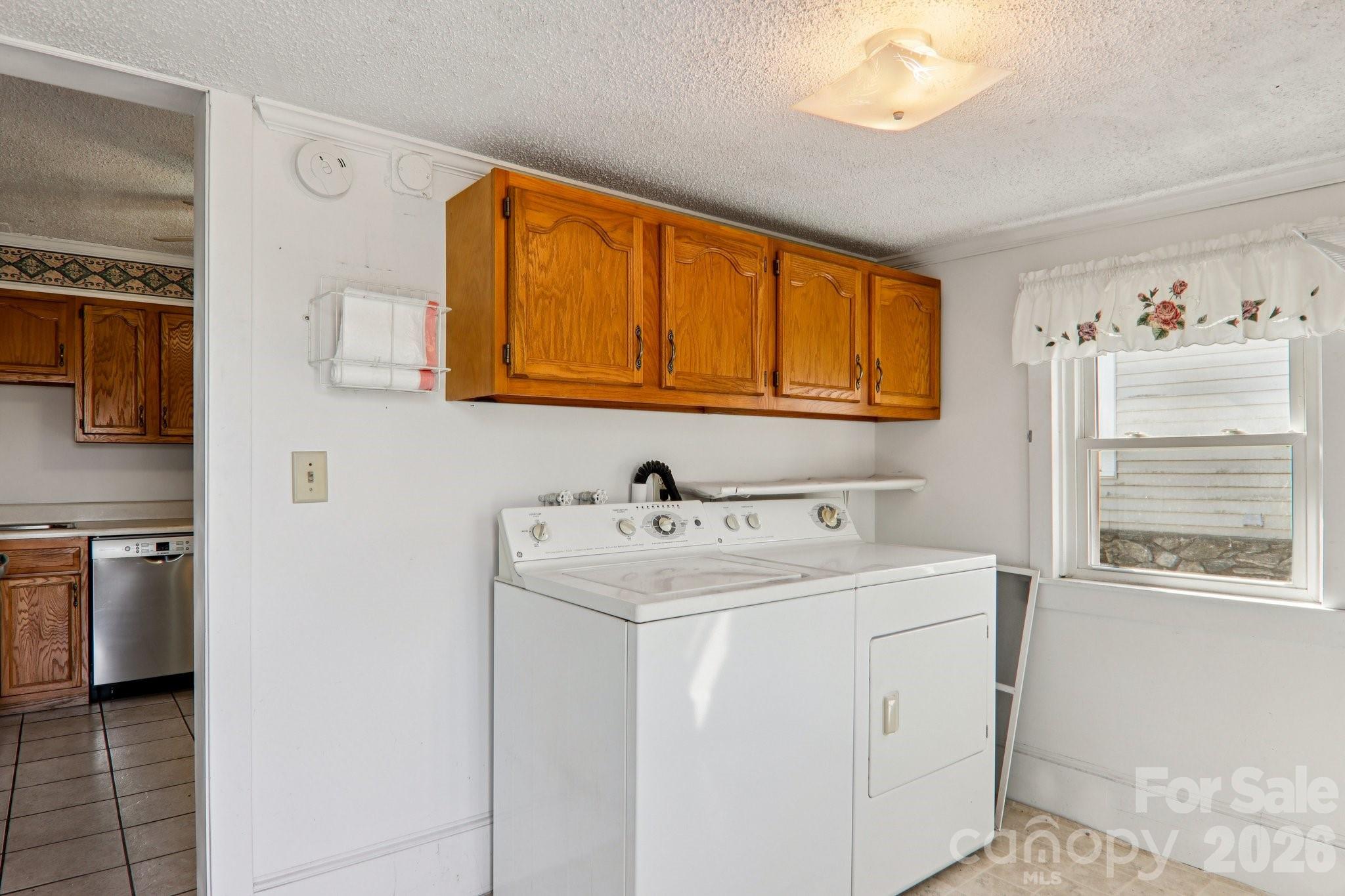 24 Pelzer Street Asheville NC 28804