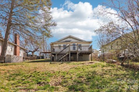 24 Pelzer Street Asheville NC 28804