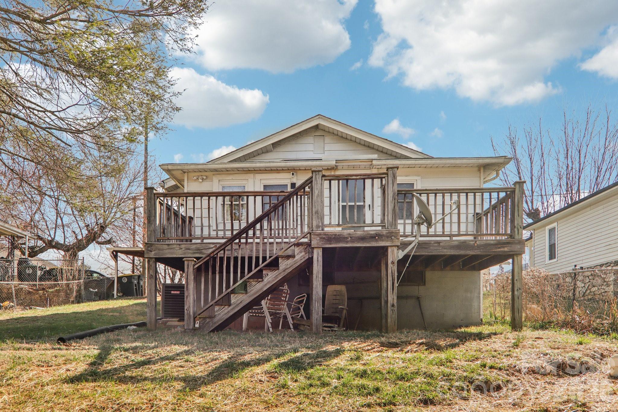 24 Pelzer Street Asheville NC 28804