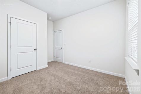 658 13th Avenue Drive NE Hickory NC 28601
