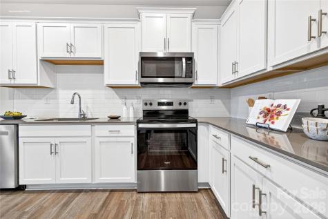 658 13th Avenue Drive NE Hickory NC 28601