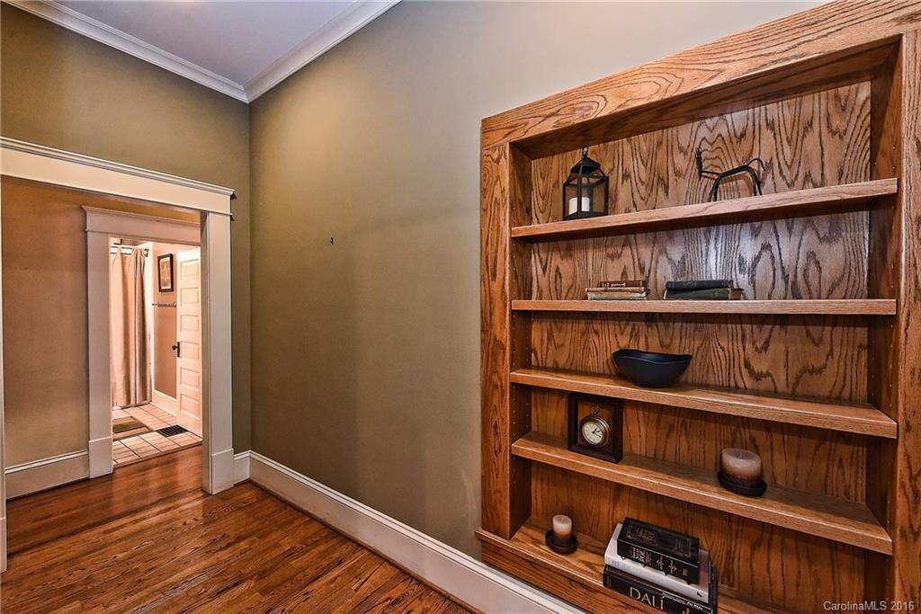 2124 Crescent Avenue Charlotte NC 28207