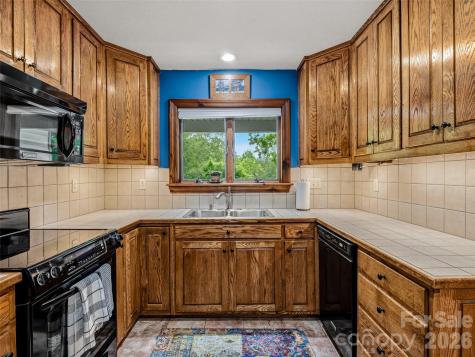 19 Doshia Lane Fletcher NC 28732