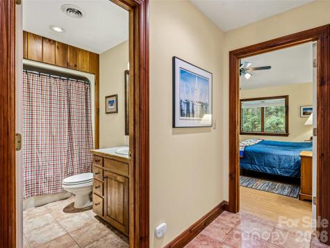 19 Doshia Lane Fletcher NC 28732
