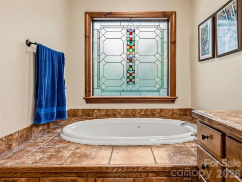 19 Doshia Lane Fletcher NC 28732