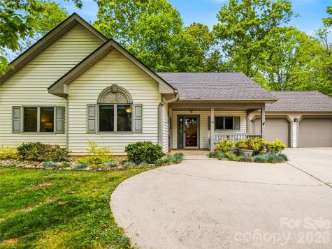 19 Doshia Lane Fletcher NC 28732