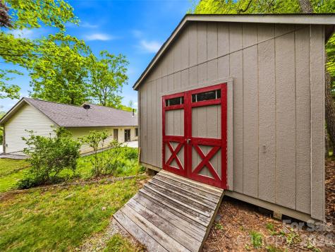 19 Doshia Lane Fletcher NC 28732