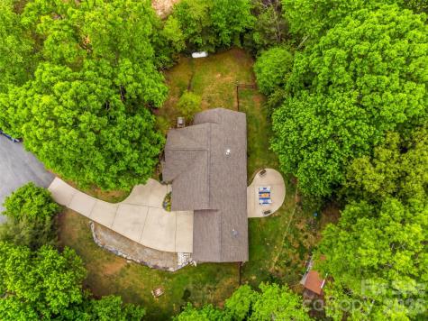 19 Doshia Lane Fletcher NC 28732