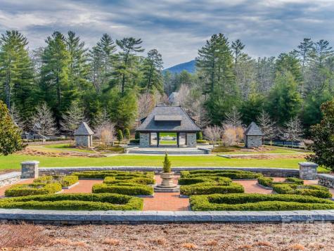 221 Fern Grove Court Asheville NC 28803