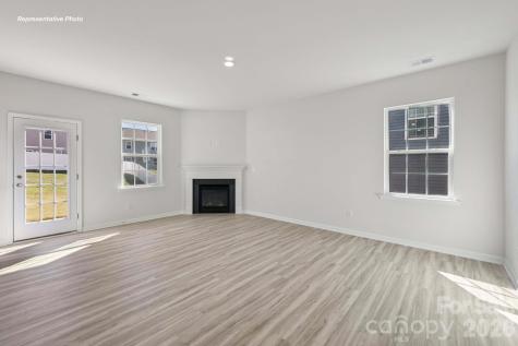 583 Dazzle Loop Newton NC 28658