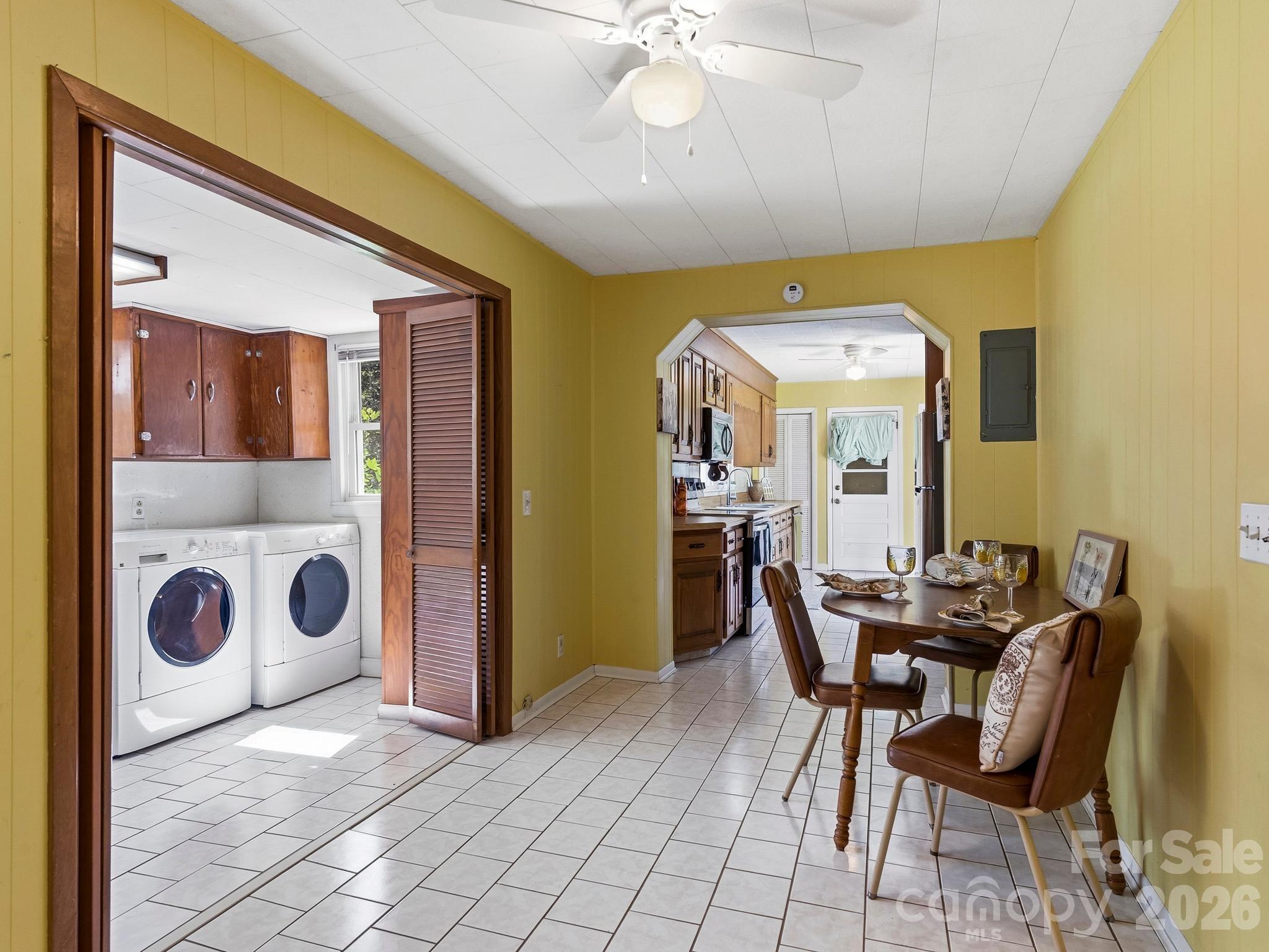 318 Resort Street Hendersonville NC 28792