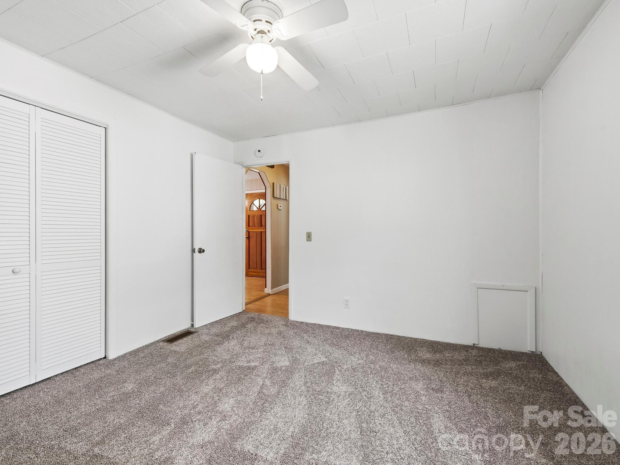 318 Resort Street Hendersonville NC 28792