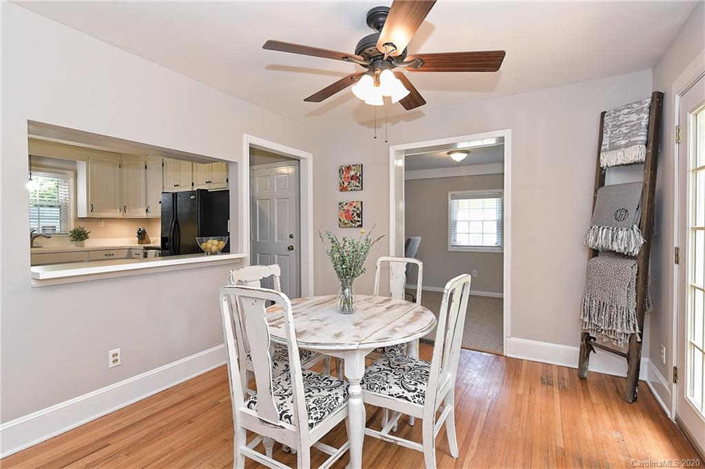6111 Rose Valley Drive Charlotte NC 28210