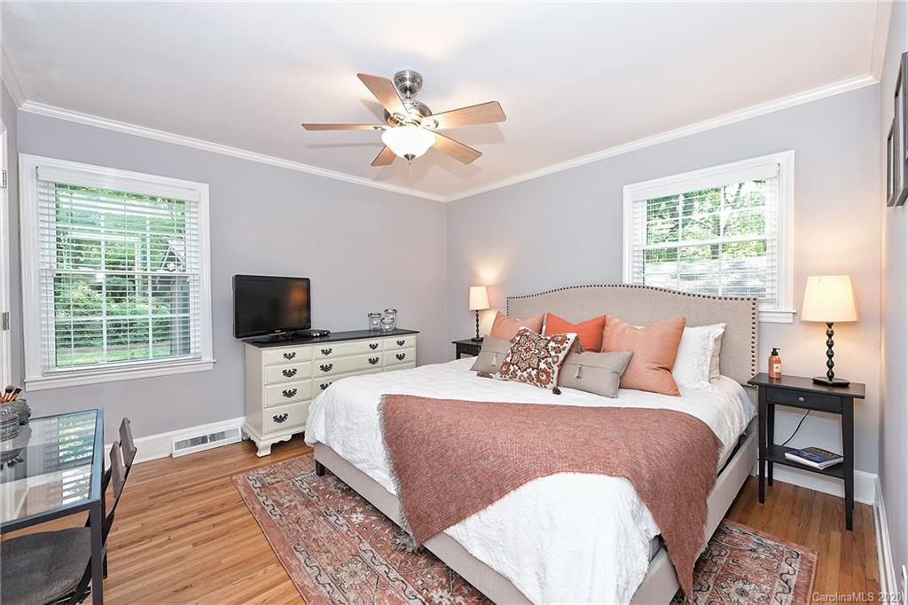 6111 Rose Valley Drive Charlotte NC 28210