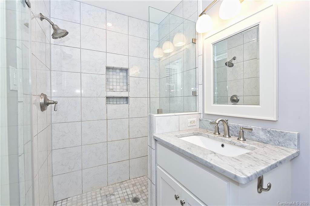 6111 Rose Valley Drive Charlotte NC 28210
