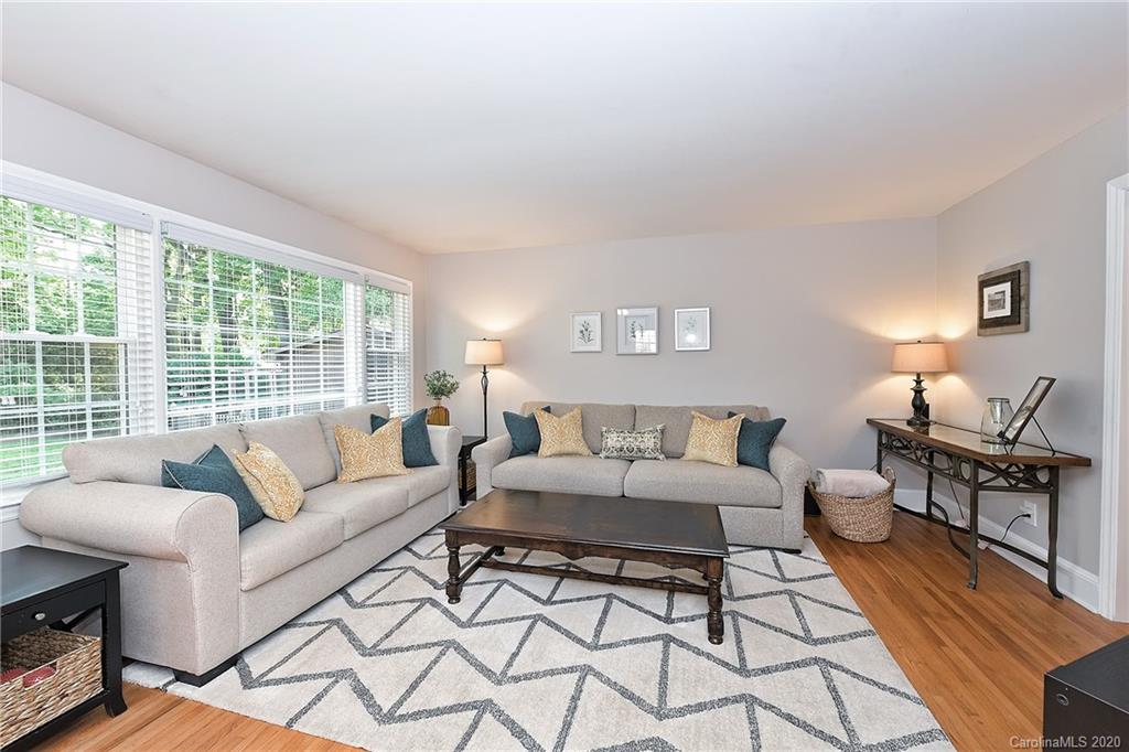 6111 Rose Valley Drive Charlotte NC 28210