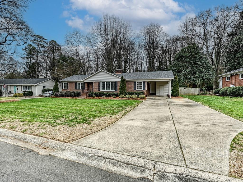 5020 Wedgewood Drive Charlotte NC 28210