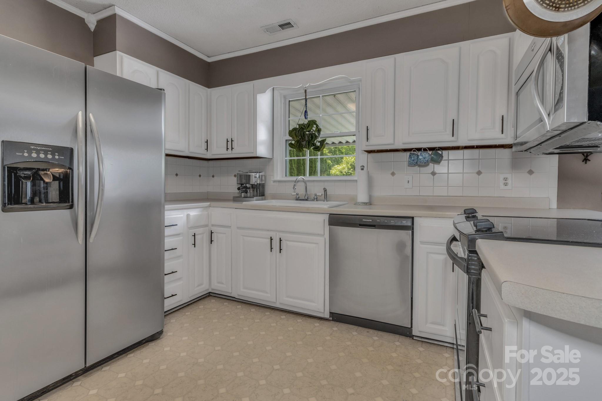 11 Chaz Lane Candler NC 28715