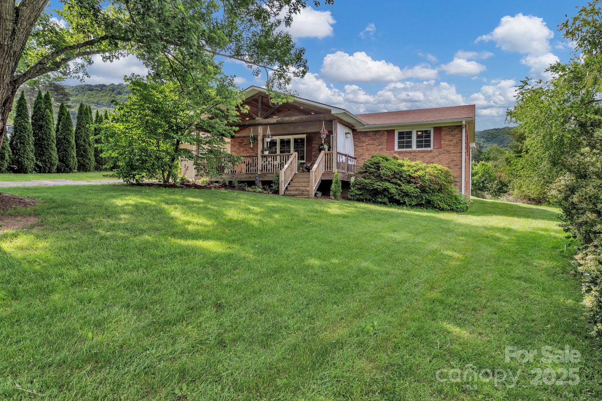 11 Chaz Lane Candler NC 28715