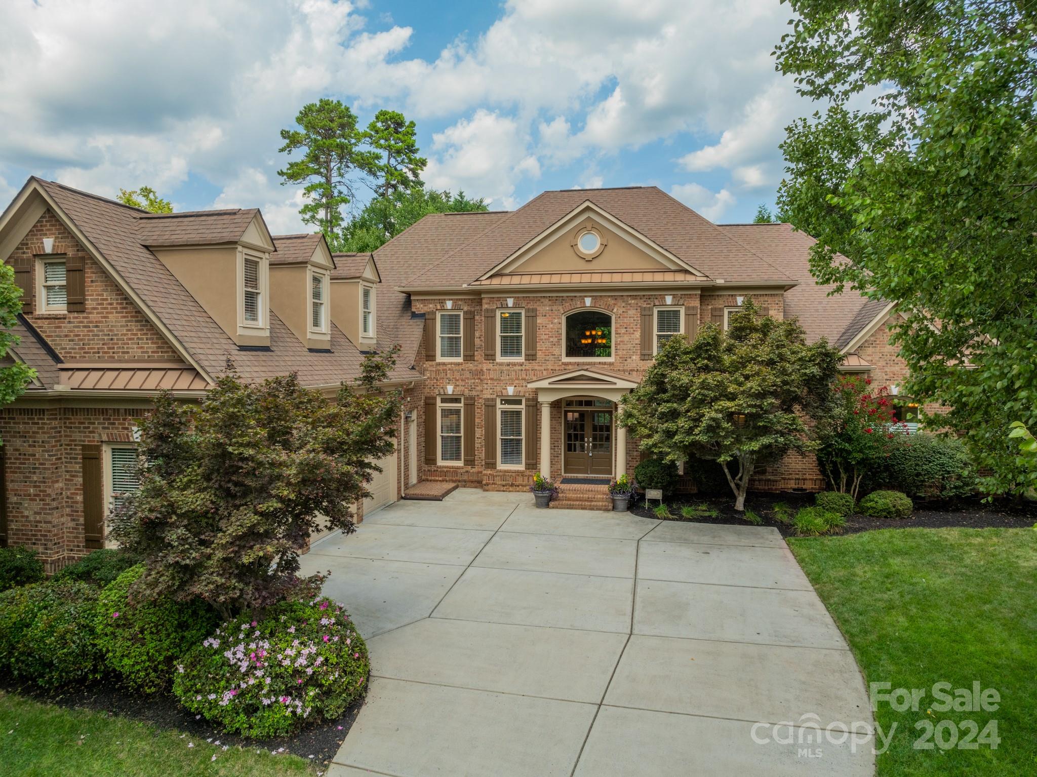 1006 Russet Glen Lane Matthews NC 28104