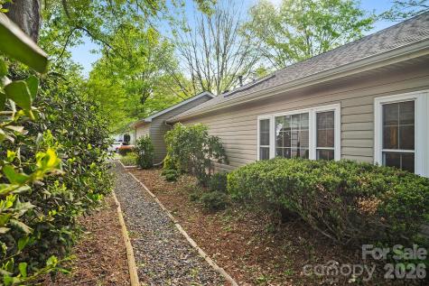 75 Stonebridge Drive Asheville NC 28805