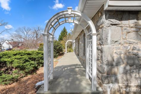 121 Westwood Road Asheville NC 28804