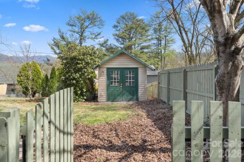 121 Westwood Road Asheville NC 28804