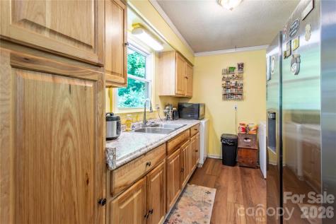 203 Kennedy Drive Swannanoa NC 28778