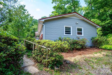 203 Kennedy Drive Swannanoa NC 28778