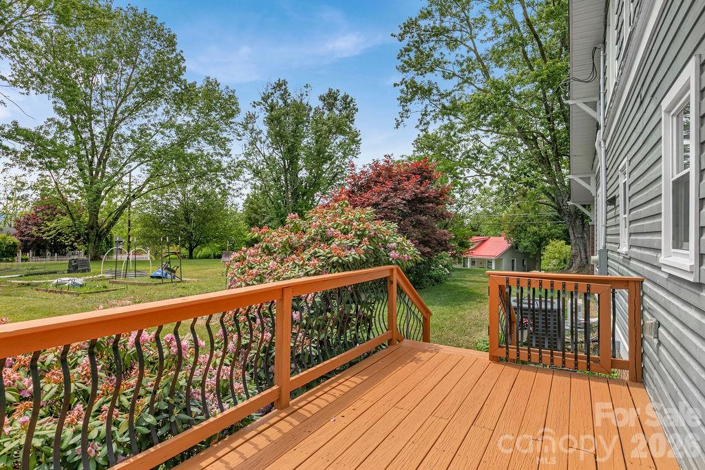 41 Harrison Street Canton NC 28716