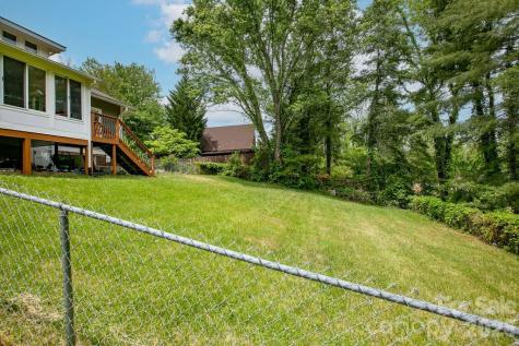 41 Harrison Street Canton NC 28716