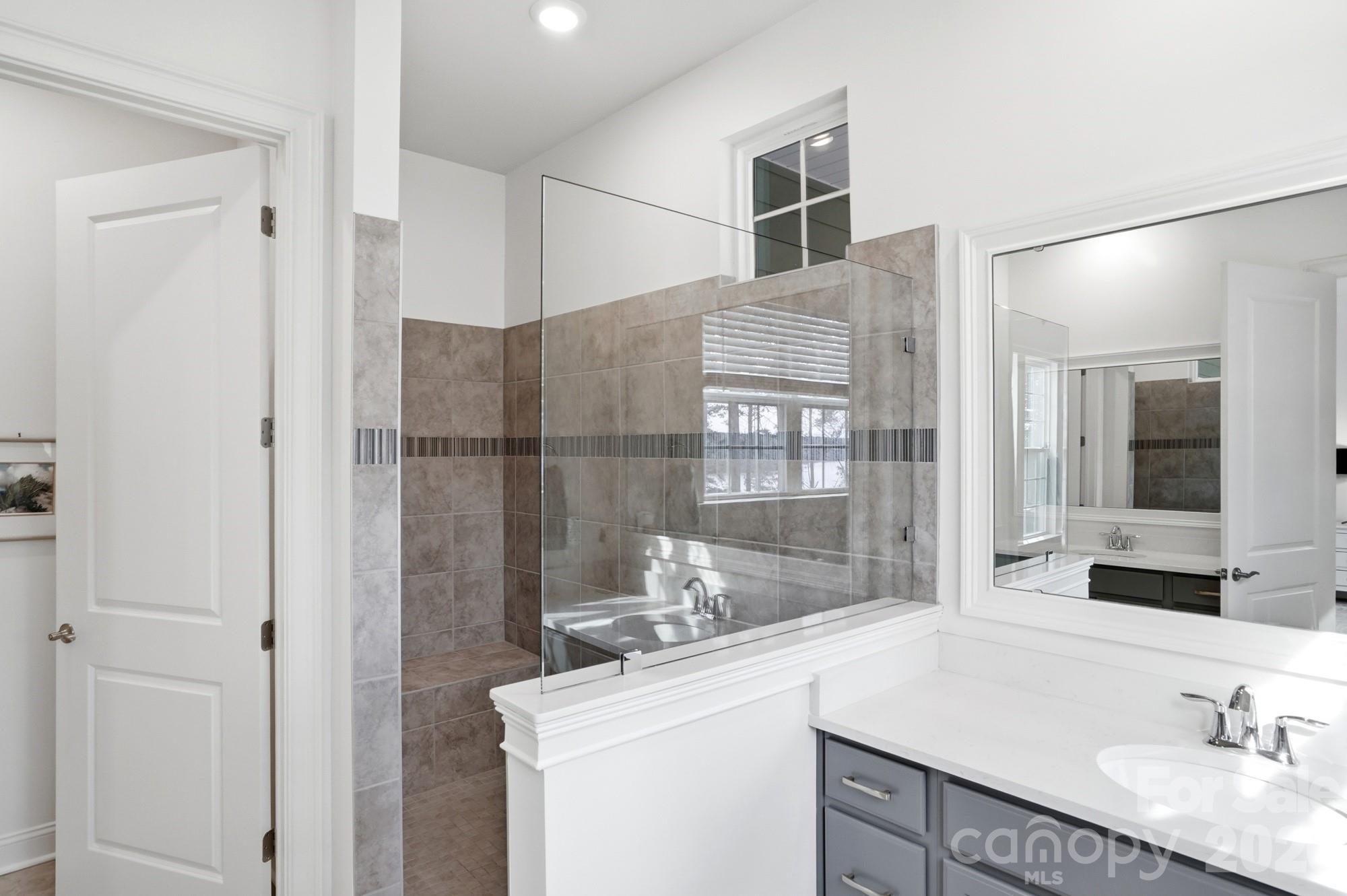 4012 Pollock View Mount Holly NC 28120