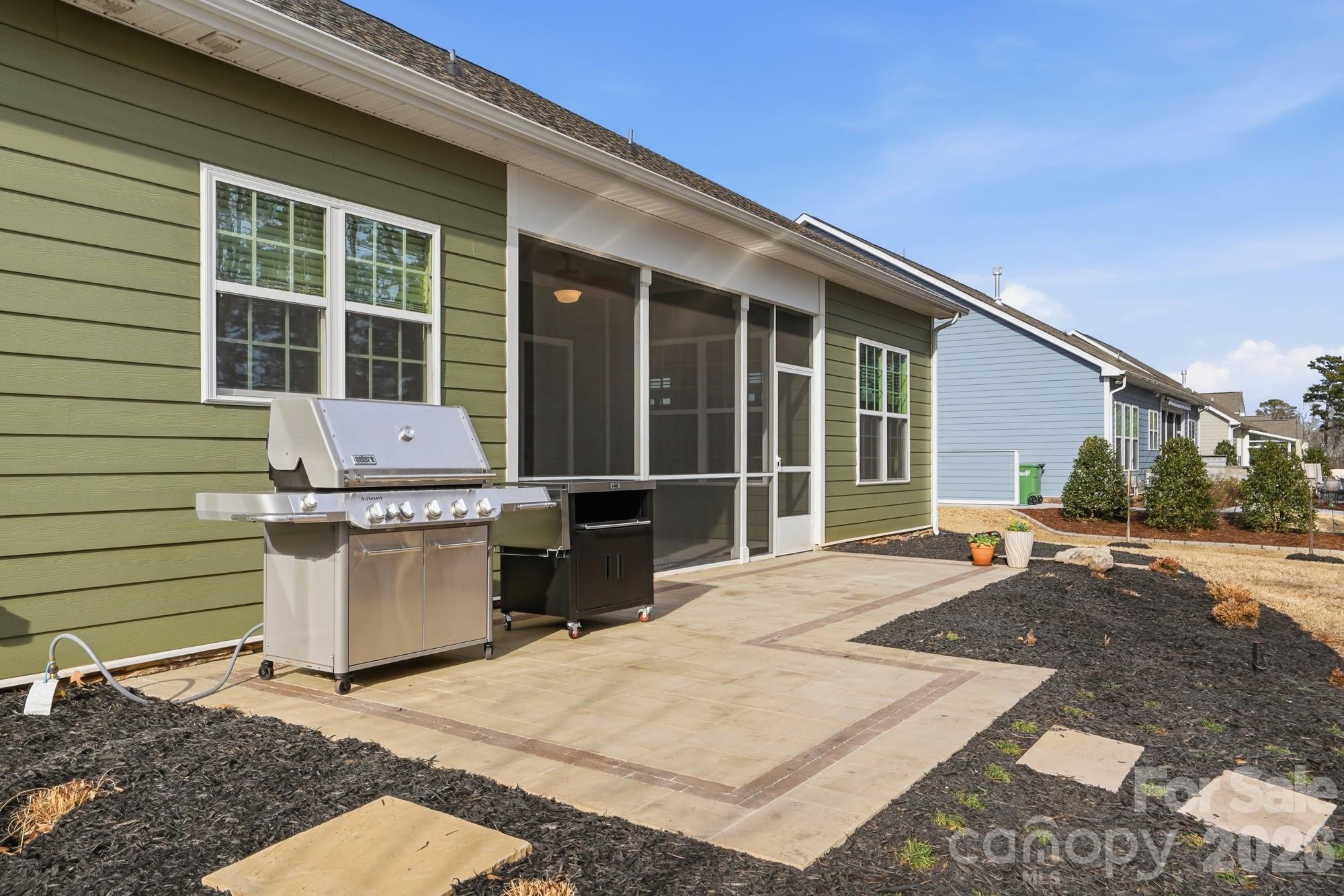 4012 Pollock View Mount Holly NC 28120