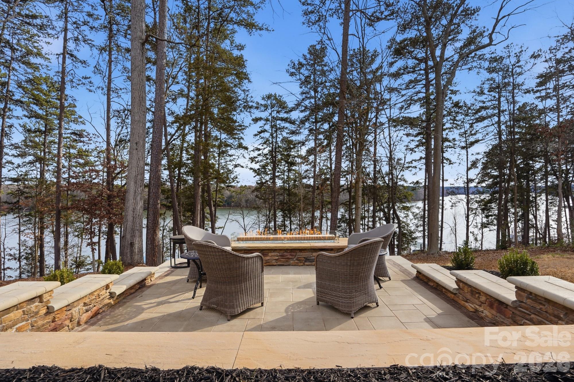 4012 Pollock View Mount Holly NC 28120