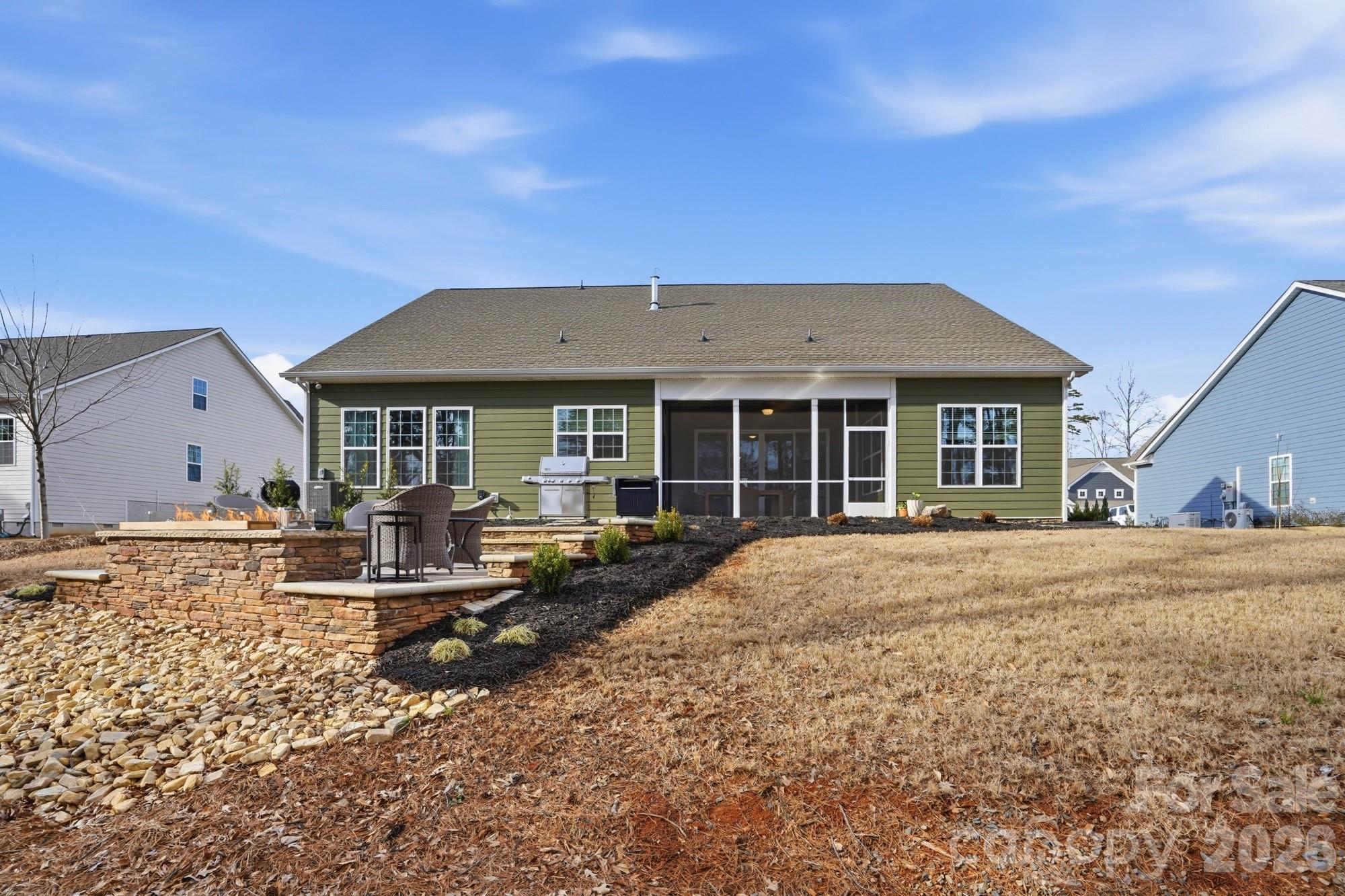 4012 Pollock View Mount Holly NC 28120