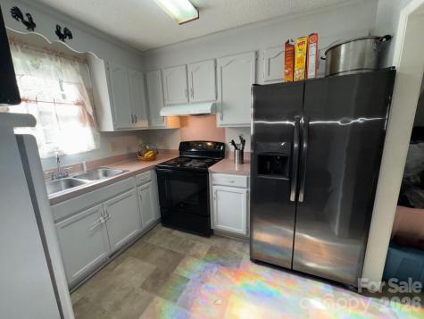 1019 W 7th Avenue Gastonia NC 28052