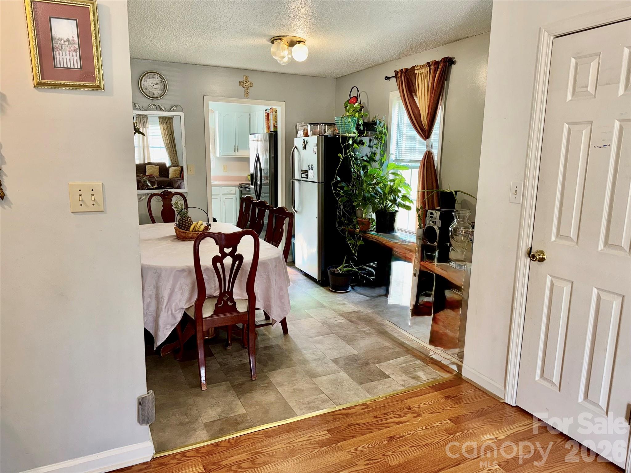 1019 W 7th Avenue Gastonia NC 28052