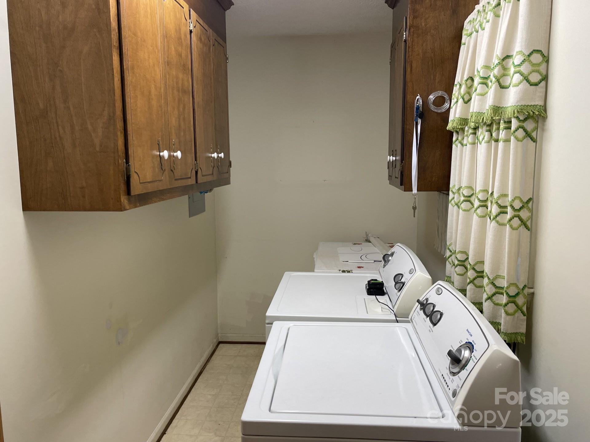 2411 Brookmeade Drive Albemarle NC 28001