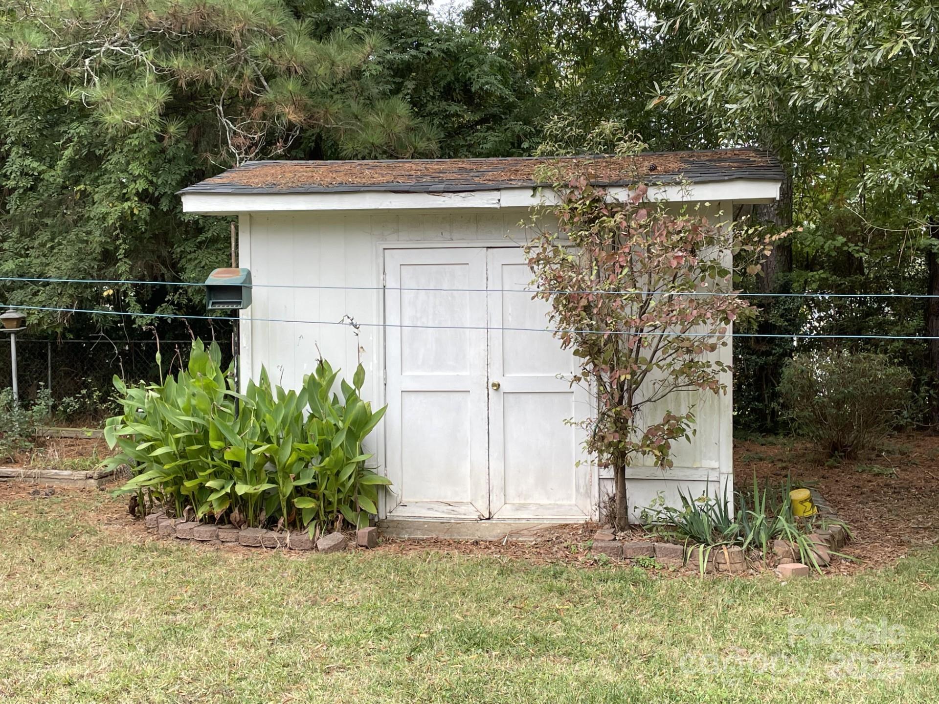 2411 Brookmeade Drive Albemarle NC 28001